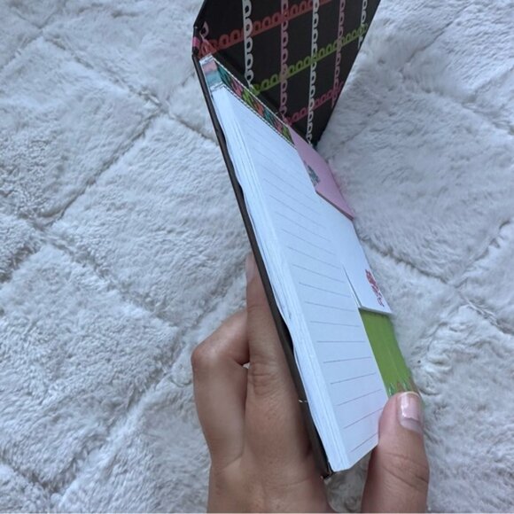 Vera Bradley | “Lola” Post It Notebook - Picture 6 of 9
